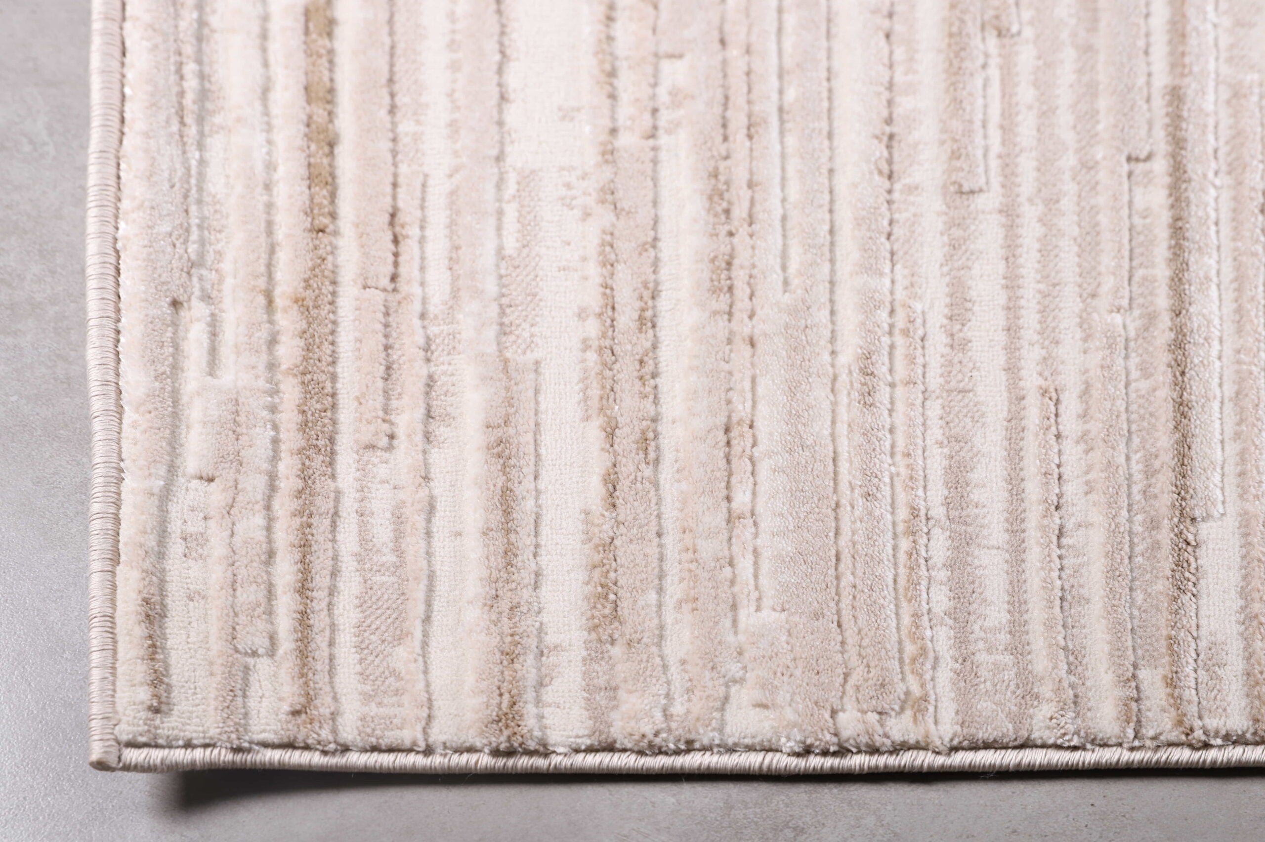 Amore 6333B Area Rug