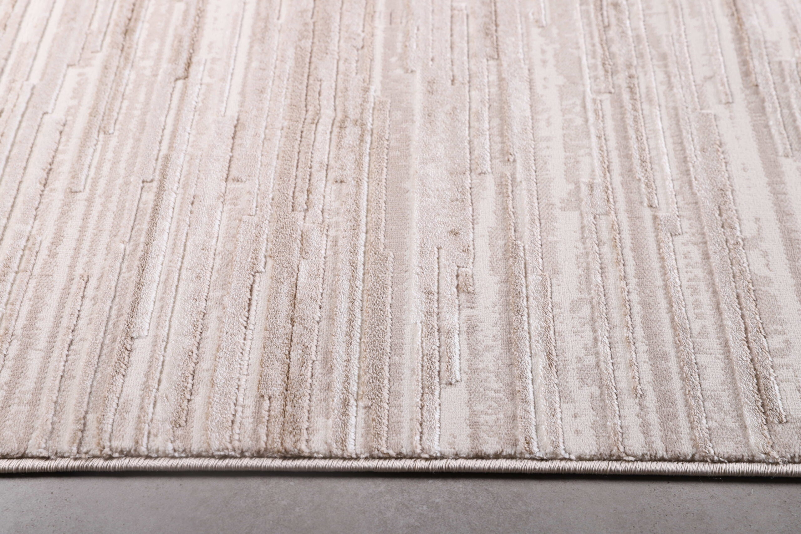 Amore 6333B Area Rug