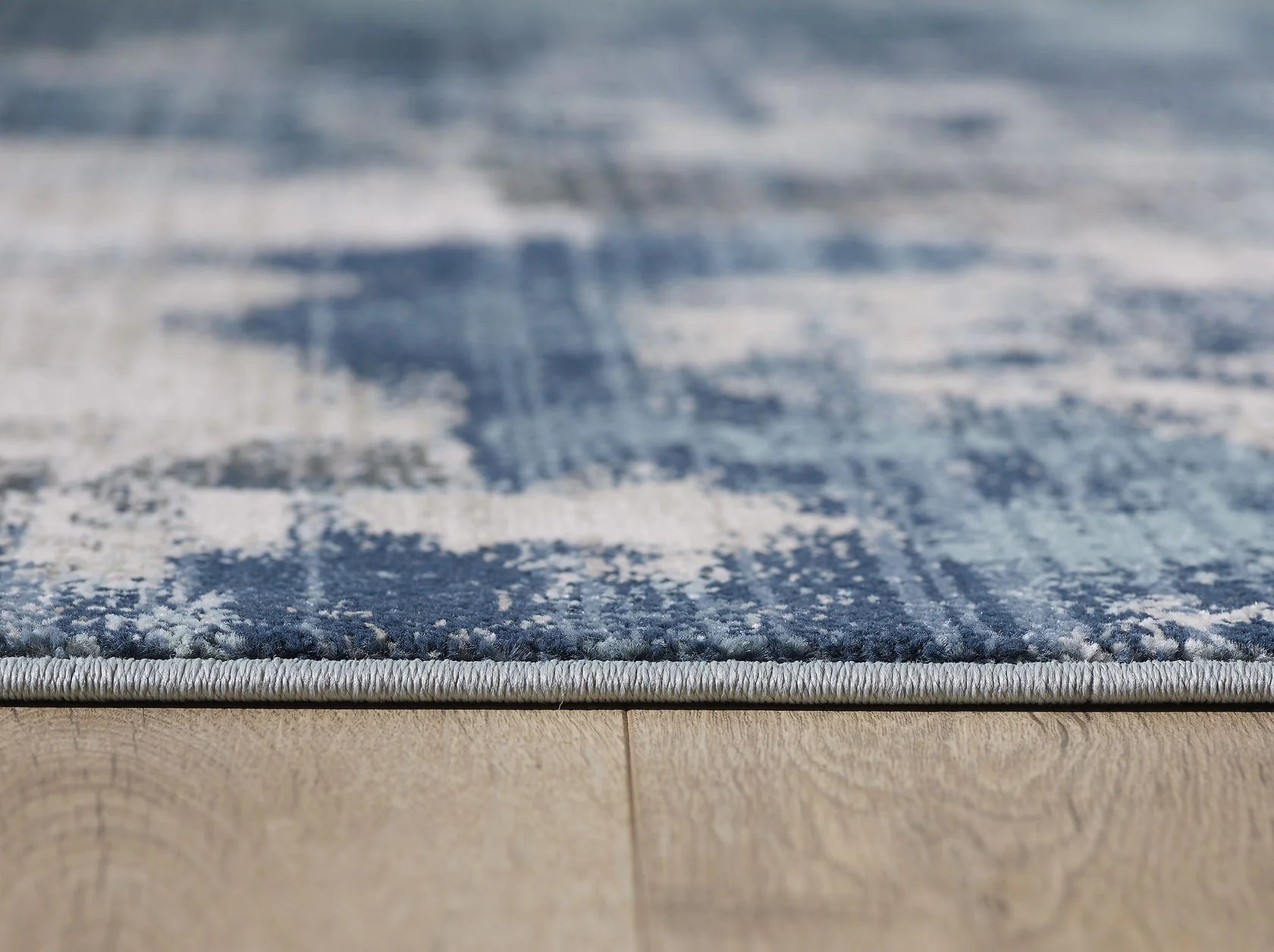 New Tapestry 2H18 AREA RUG